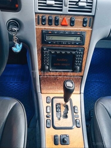 Mercedes E 320 2000, 485,000 km - 3.2 l - Bakı
