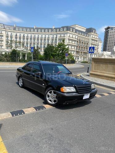 Mercedes C 200 1997, 298,000 km - 2.0 л - Bakı