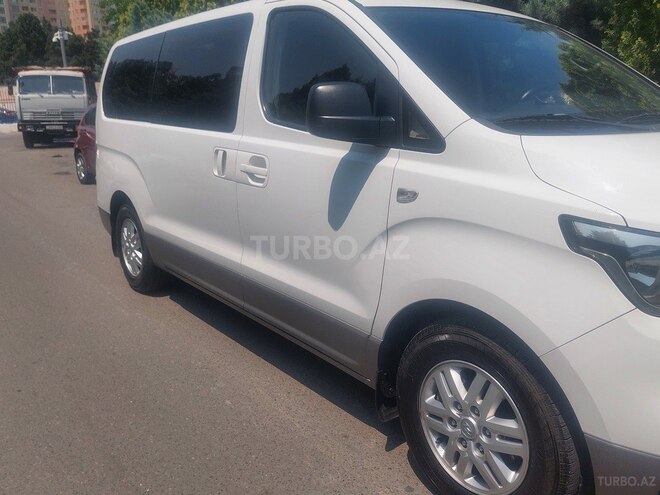 Hyundai H-1 2018, 230,000 km - 2.5 l - Bakı