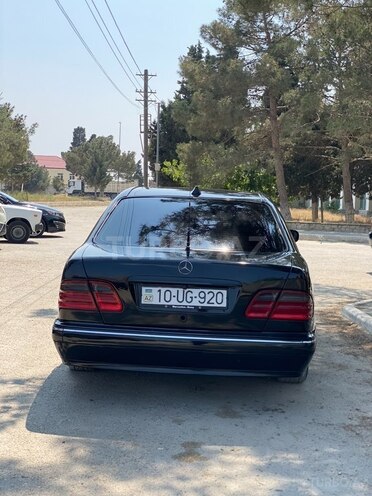 Mercedes E 220 d 2000, 350,000 km - 2.2 л - Bakı