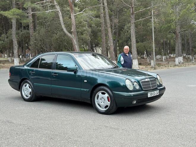 Mercedes E 240 1998, 324,000 km - 2.4 l - Bakı