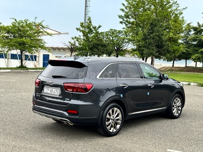 Kia Sorento-6