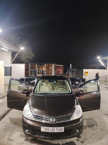 Nissan Tiida 2011, 185,000 km - 1.8 л - Bakı