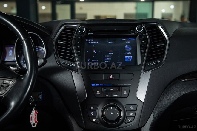Hyundai Santa Fe-17