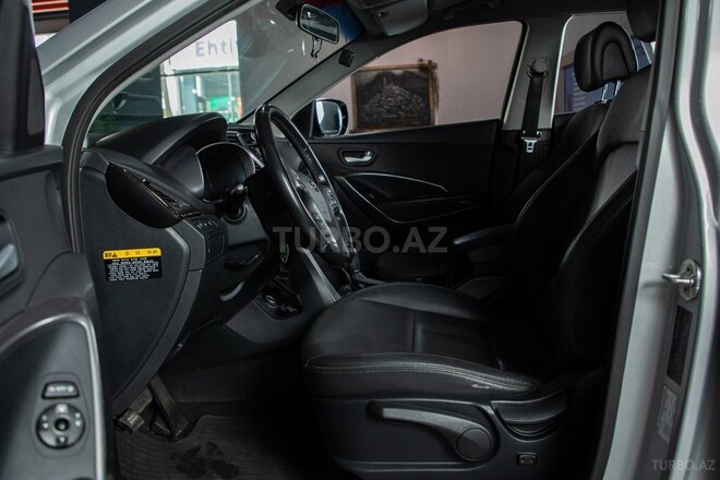 Hyundai Santa Fe-11