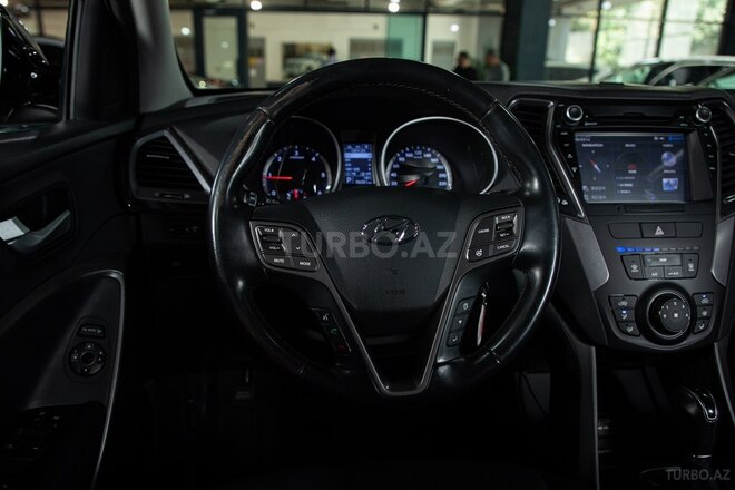 Hyundai Santa Fe-18