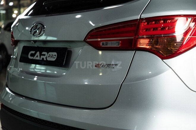 Hyundai Santa Fe-31