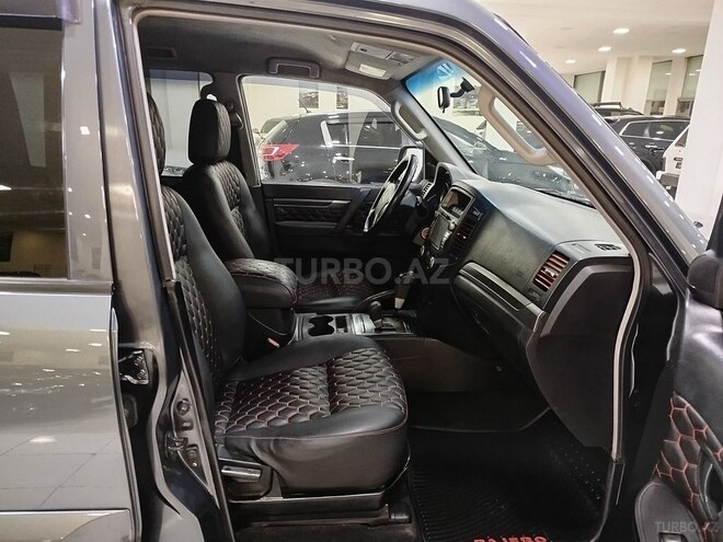 Mitsubishi Pajero 2006, 307,000 km - 3.2 l - Sumqayıt