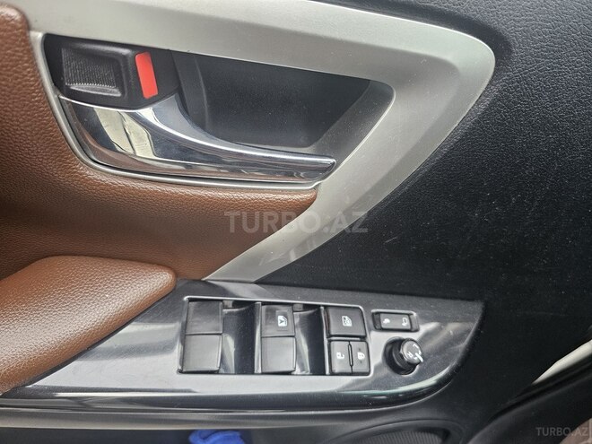 Toyota Fortuner 2018, 210,000 km - 2.7 l - Bakı