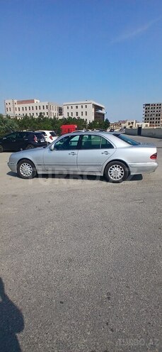 Mercedes E 220 d 2001, 490,000 km - 2.2 l - Bakı