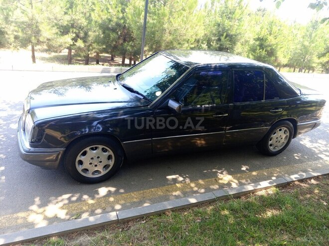 Mercedes E 200 1991, 364,000 km - 2.0 l - Bakı