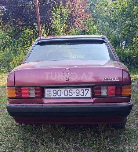 Mercedes 190 1989, 250,000 km - 1.8 l - Yardımlı