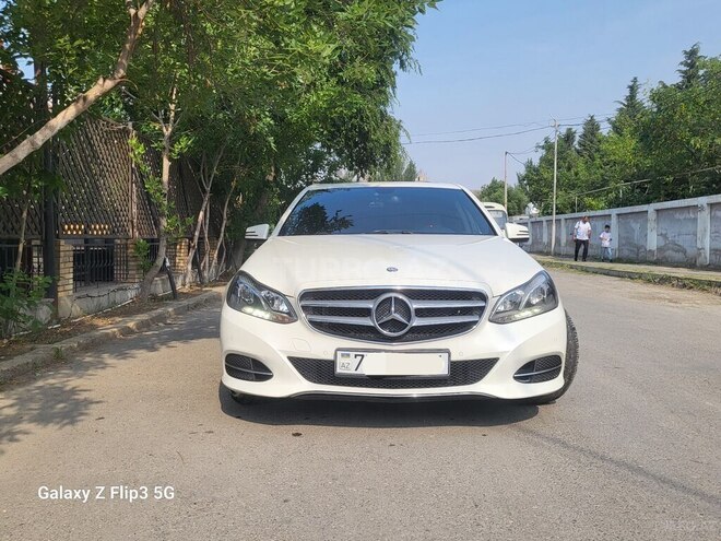 Mercedes E 250 2014, 178,000 km - 2.2 л - Sumqayıt