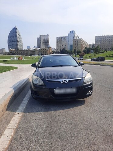 Hyundai i30 2009, 300,000 km - 1.6 l - Bakı