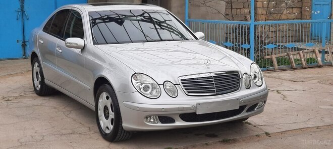 Mercedes E 220 d 2002, 285,425 km - 2.2 l - Bakı