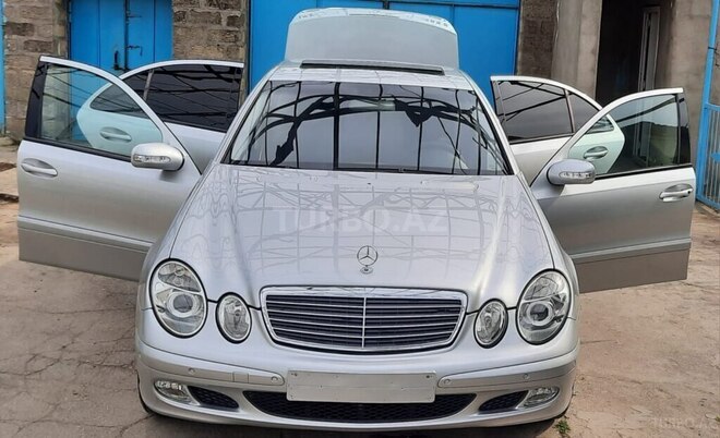 Mercedes E 220 d 2002, 285,425 km - 2.2 l - Bakı