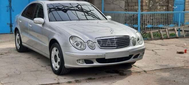 Mercedes E 220 d 2002, 285,425 km - 2.2 l - Bakı