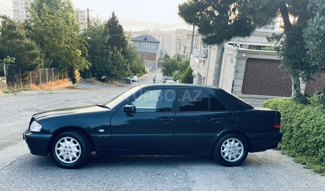 Mercedes C 200 1999, 237,890 km - 2.0 l - Bakı