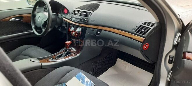 Mercedes E 220 d 2002, 285,425 km - 2.2 l - Bakı