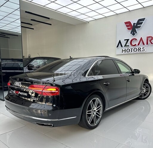 Audi A8-5
