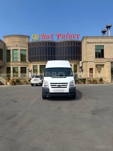 Ford Transit-1