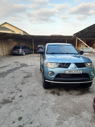Mitsubishi L200 2007, 260,000 km - 2.5 l - Bakı