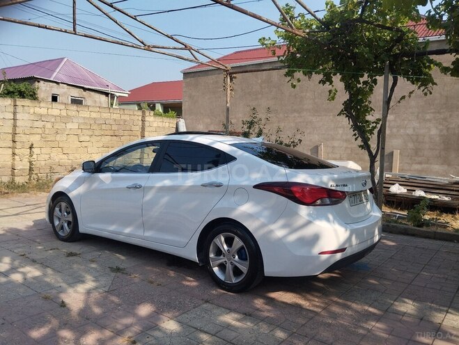 Hyundai Elantra 2015, 90,411 km - 1.8 l - Bakı