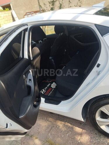 Hyundai Elantra 2015, 90,411 km - 1.8 l - Bakı