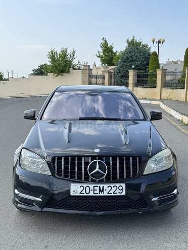 Mercedes C 250 2007, 291,000 km - 1.8 л - Göygöl