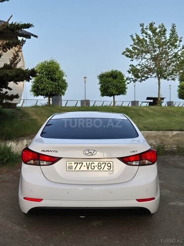 Hyundai Avante 2015, 180,000 km - 1.6 l - Astara
