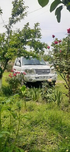 Mitsubishi Pajero io 2000, 250,000 km - 2.0 л - Oğuz