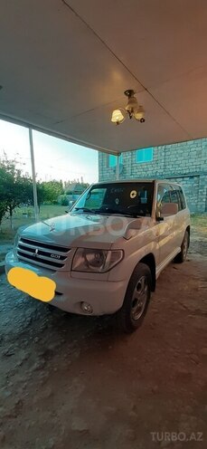 Mitsubishi Pajero io 2000, 250,000 km - 2.0 л - Oğuz
