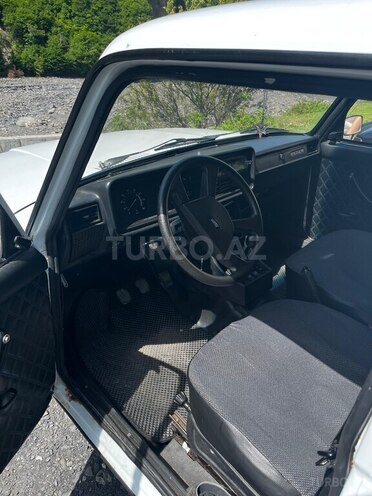LADA (VAZ) 2107 2007, 44,000 km - 1.6 l - Qax