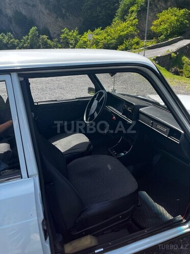 LADA (VAZ) 2107 2007, 44,000 km - 1.6 l - Qax