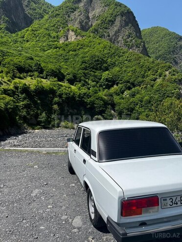 LADA (VAZ) 2107 2007, 44,000 km - 1.6 l - Qax