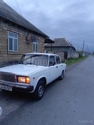 LADA (VAZ) 2107 2007, 44,000 km - 1.6 l - Qax