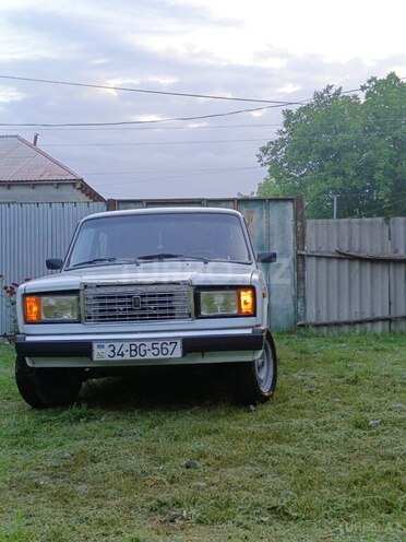 LADA (VAZ) 2107 2007, 44,000 km - 1.6 l - Qax