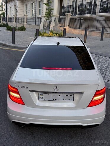 Mercedes C 250 2013, 169,000 km - 1.8 л - Bakı