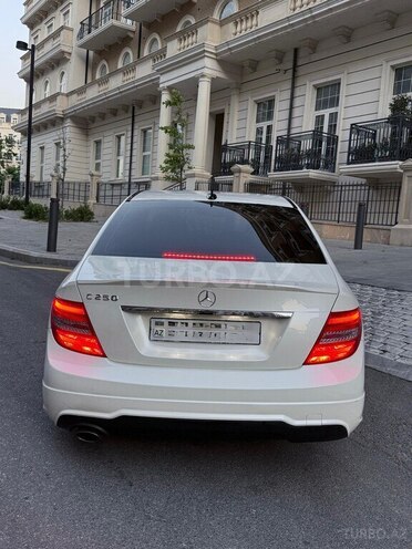 Mercedes C 250 2013, 169,000 km - 1.8 л - Bakı