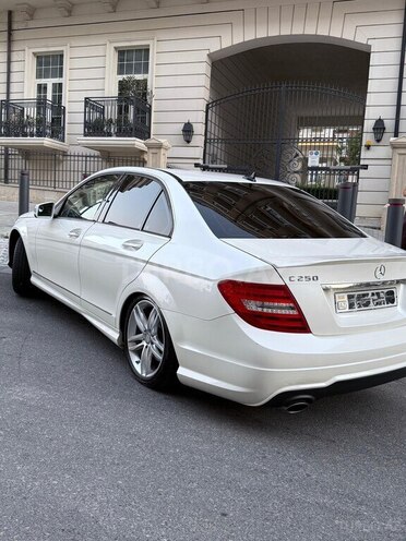 Mercedes C 250 2013, 169,000 km - 1.8 л - Bakı