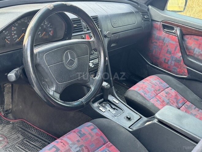 Mercedes C 180 1995, 256,666 km - 1.8 l - Bakı