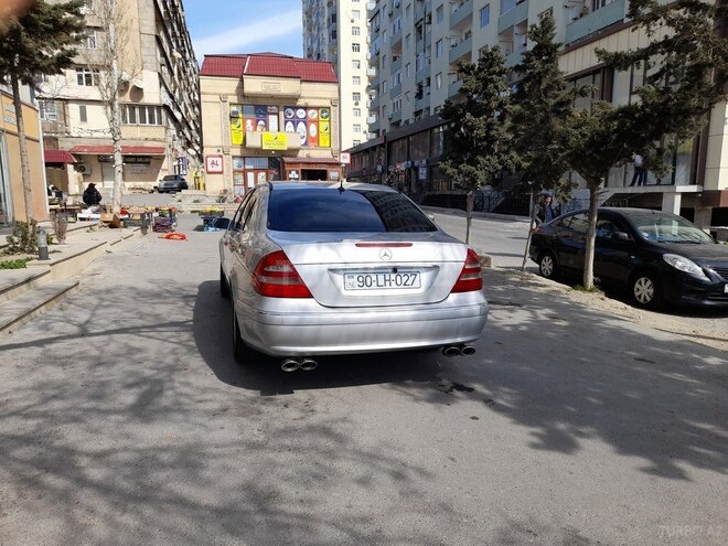 Mercedes E 320 2002, 300,000 km - 3.2 l - Bakı