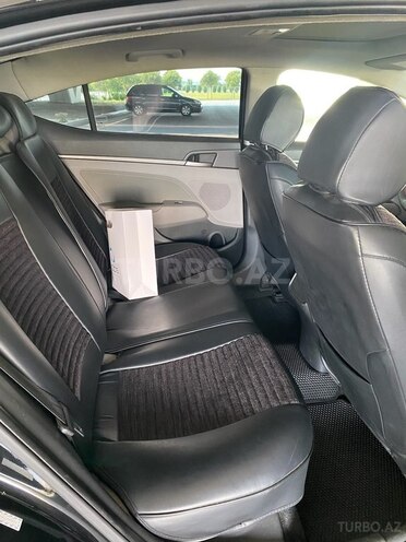 Hyundai Elantra 2017, 198,000 km - 2.0 l - Bakı