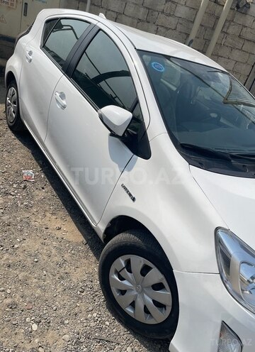 Toyota Aqua 2017, 75,000 km - 1.5 l - Bakı