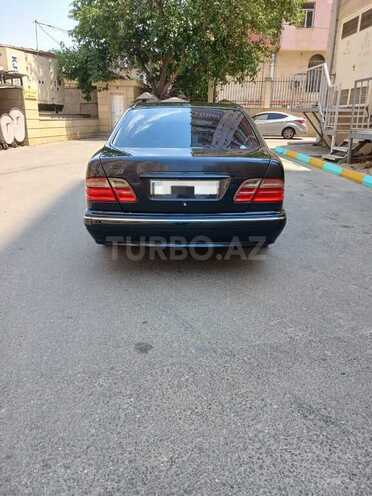 Mercedes E 240 1998, 228,000 km - 2.4 l - Bakı