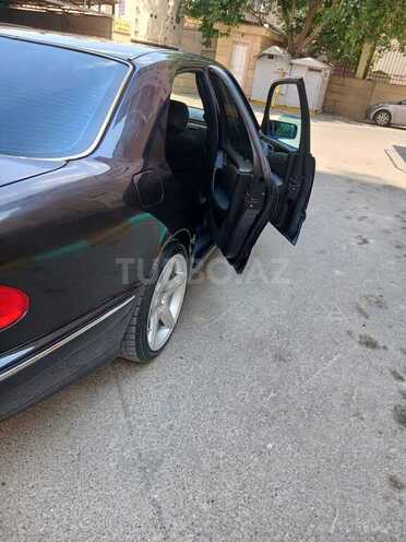Mercedes E 240 1998, 228,000 km - 2.4 l - Bakı