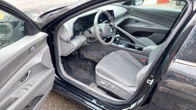 Hyundai Elantra 2022, 75,639 km - 2.0 л - Bakı