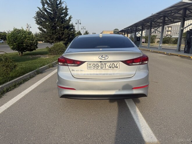 Hyundai Elantra 2017, 111,045 km - 2.0 л - Bakı