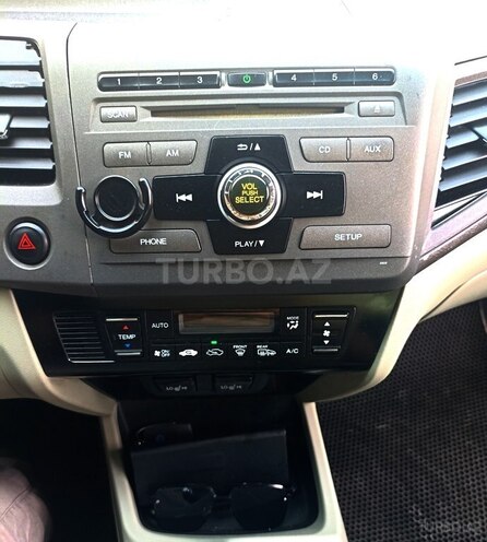 Honda Civic 2012, 257,420 km - 1.5 л - Bakı