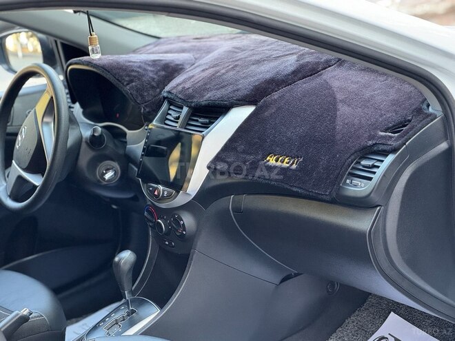Hyundai Accent 2015, 213,000 km - 1.6 l - Bakı